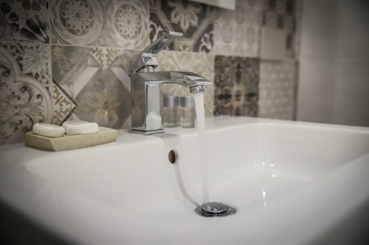Bed and Breakfast Urban Relax Фавара Экстерьер фото